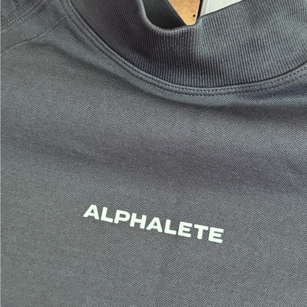Alphalete Women's Ozone High Neck in Carbon - Picture 4 of 6